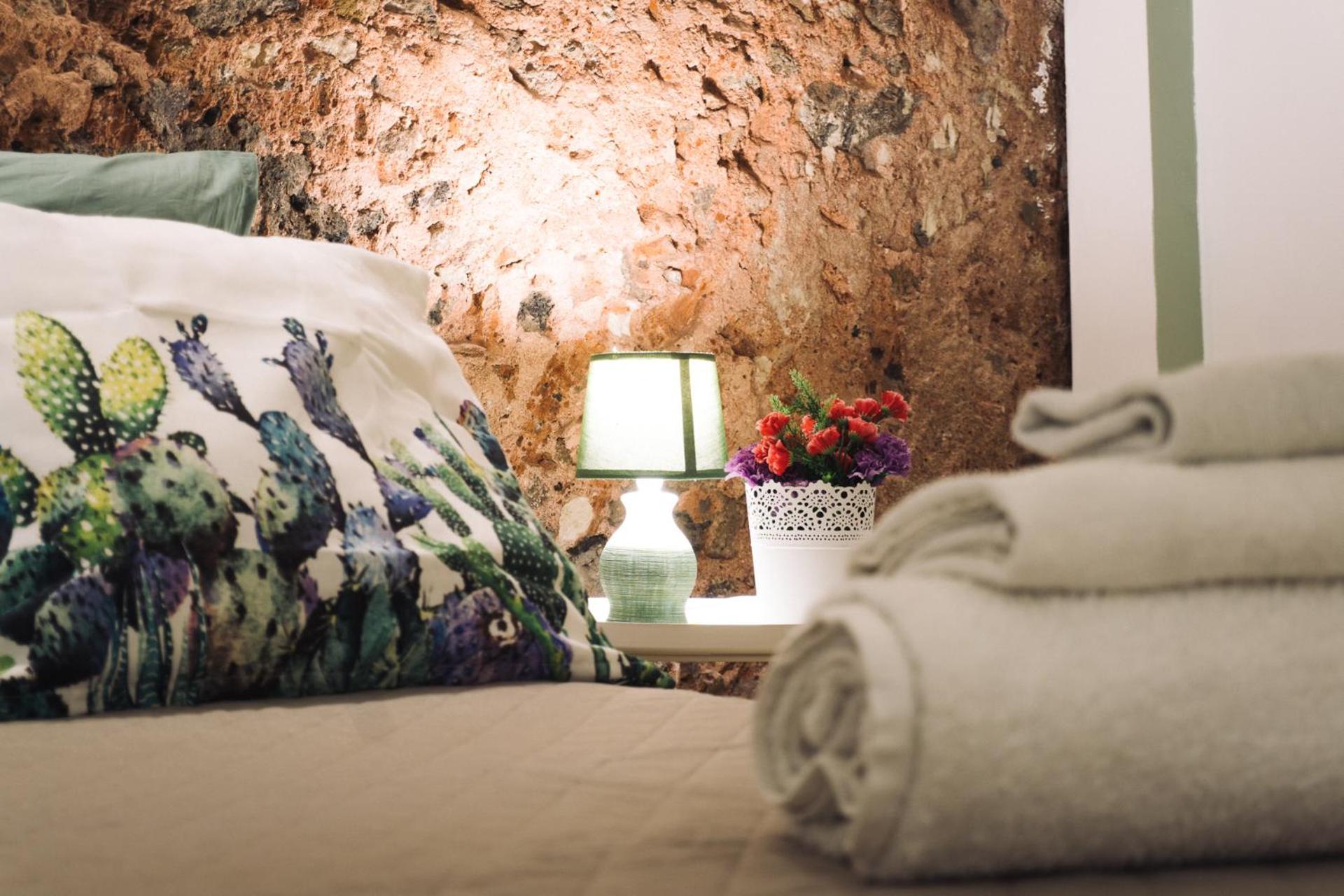 Dante House - By Holiday In The Ct Apartment Катания Екстериор снимка